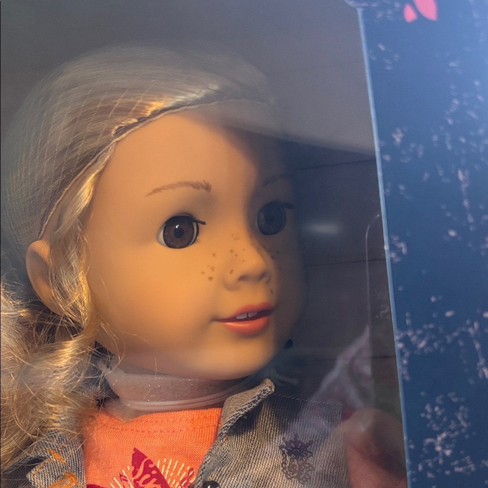 American Girl Tenney Grant Doll - Pink and Denim - Picture 4 of 11